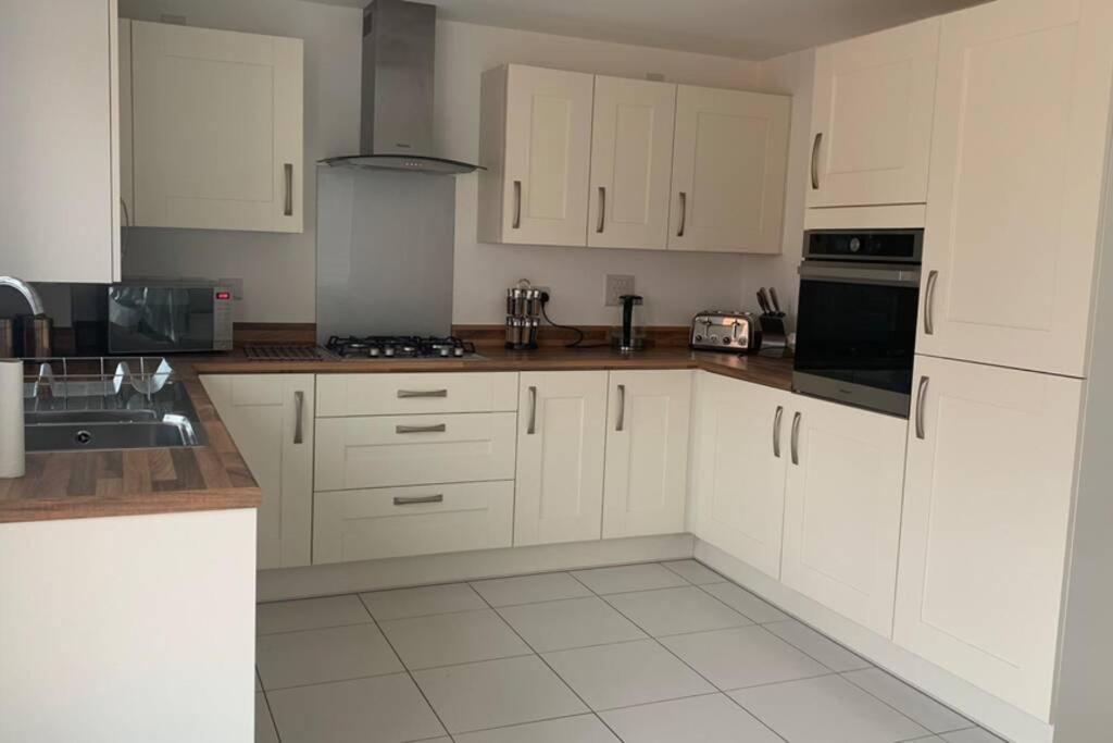 Stanton Cross 5 Persons 3 Bed Holiday home *